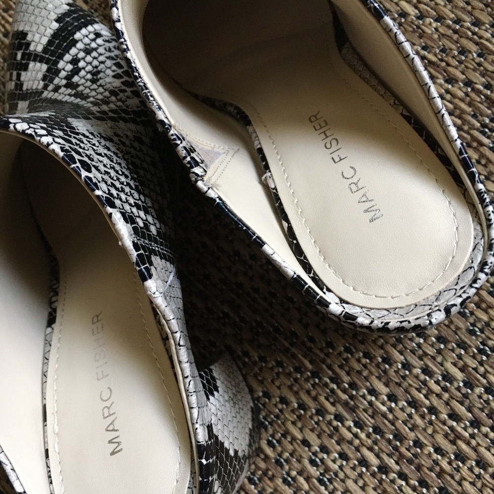 Marc Fisher Ragni Snake Print Pointed Mule - image 4